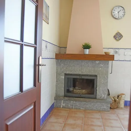 La Cepada Holiday home Carrandi