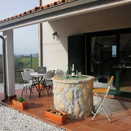 La Cepada Holiday home Carrandi