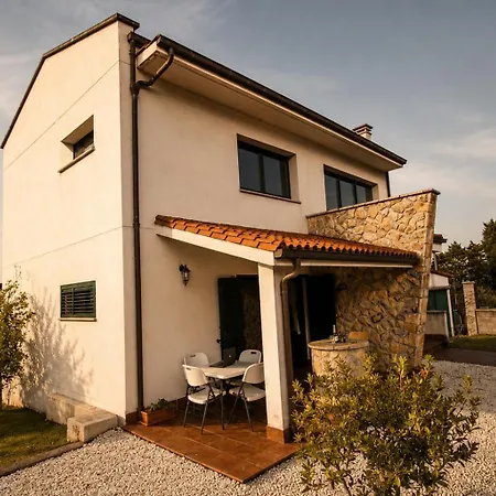 La Cepada Holiday home Carrandi